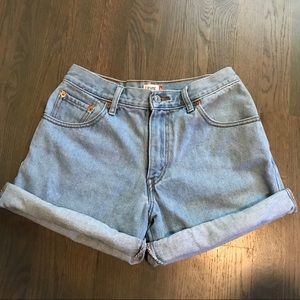 High rise Levi’s short